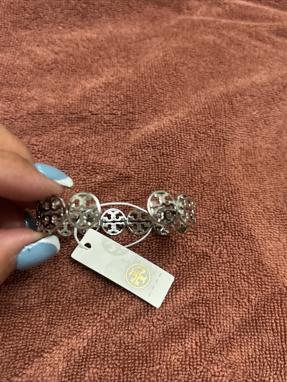 Tory Burch Silver-Tone Logo Circle Link Bracelet - Picture 5 of 5